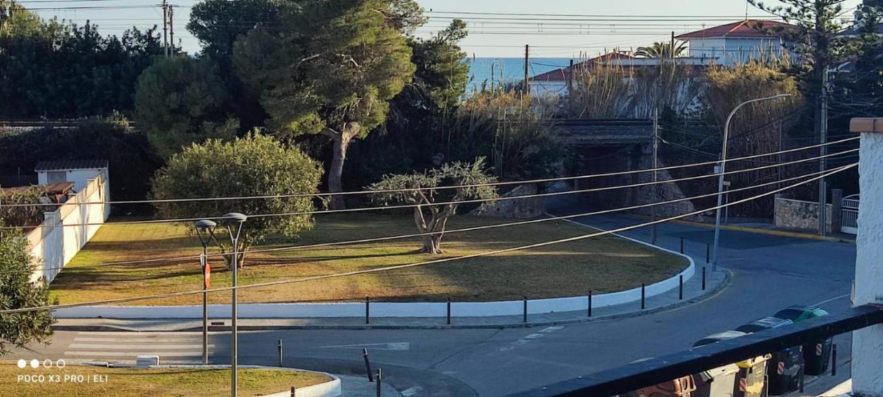 Encantador Apto En La Playa Coma-ruga Bagian luar foto
