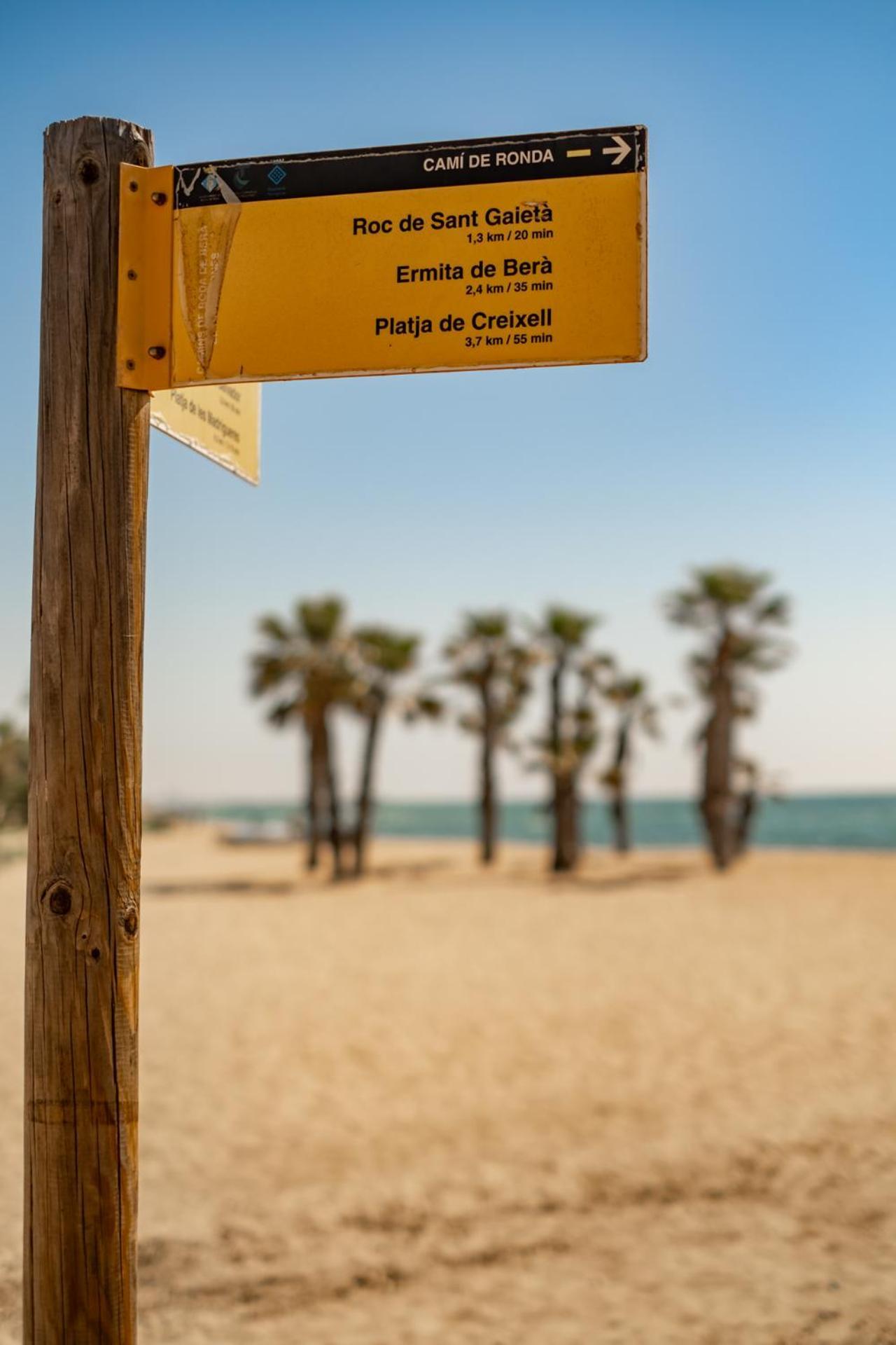 Encantador Apto En La Playa Coma-ruga Bagian luar foto