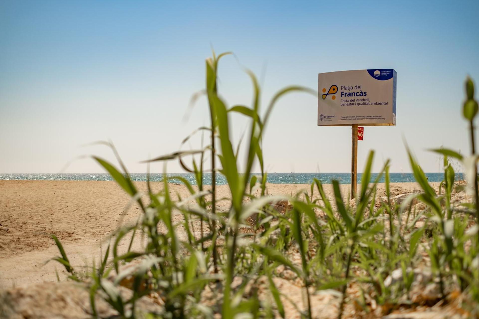 Encantador Apto En La Playa Coma-ruga Bagian luar foto